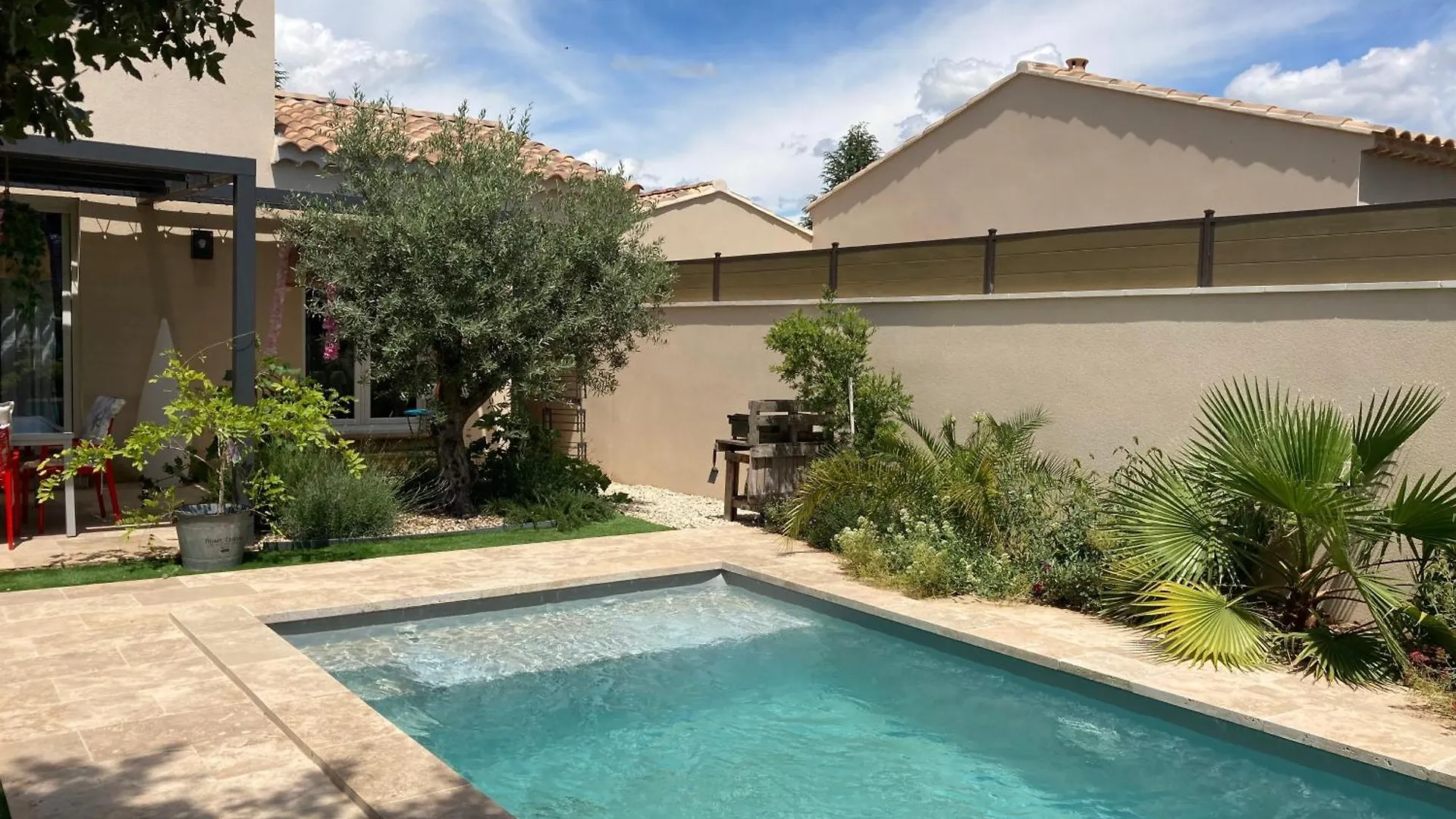 Villa Les Romarins Saint Didier  France